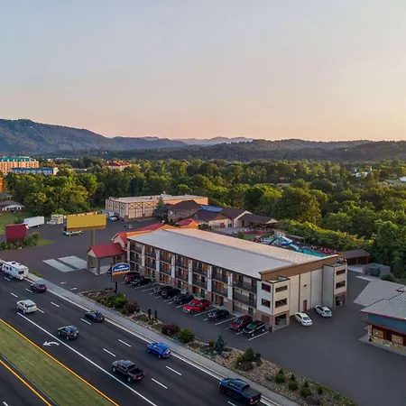 Howard Johnson By Wyndham Pigeon Forge-2